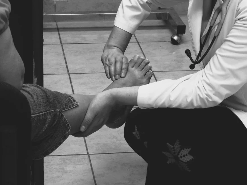 Sports Foot Injuries: When Should You See a Podiatrist?